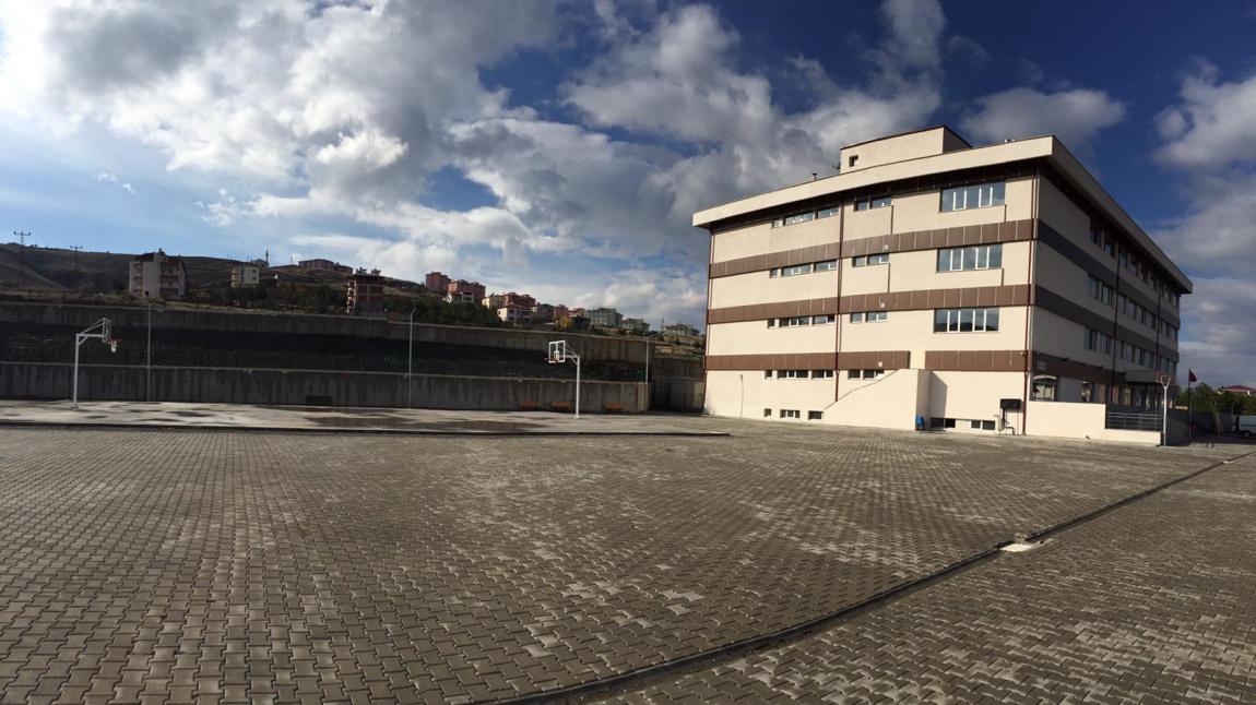Suşehri Mesleki ve Teknik Anadolu Lisesi Fotoğrafı